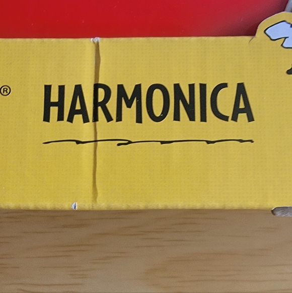 PEANUTS Snoopy  Musical Harmonica Enclosed With Songsheets - Picture 2 of 4